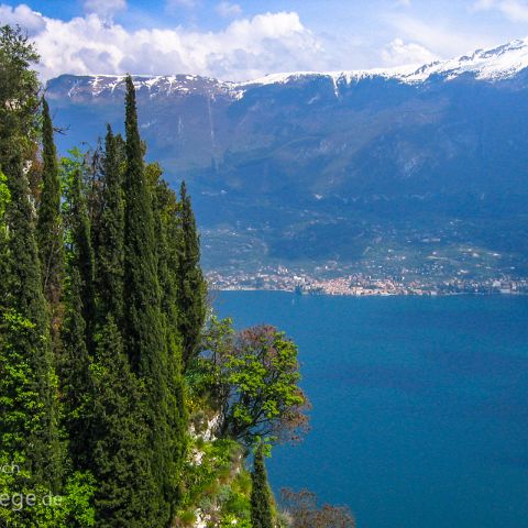 Gardasee 002 Bilck auf den Monte Baldo von Pieve, Lombardei, Italien, Italia, Italy
