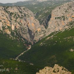Nuoro - Sardinien - Bilder - Sehenswürdigkeiten - Fotos - Pictures Faszinierende Reisebilder aus Nuoro, Sardinien: Die Gola Gorropu gehört mit bis zu 500m hohen Wänden aus Kalkstein zu...
