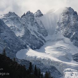 Aosta - Bilder - Sehenswürdigkeiten - Fotos - Pictures - Stockfotos Faszinierende Reisebilder aus dem Aostatal, den Gran Paradiso Nationalpark, Mont Blanc. Die kleinste Region Italiens...