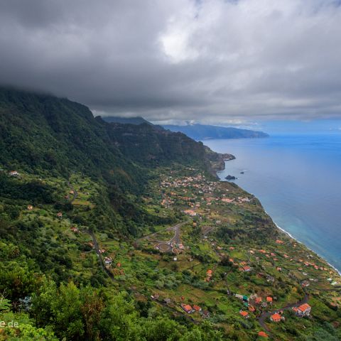 Madeira 001 Blick vom Miradouro Beira da Quinta nach Westen